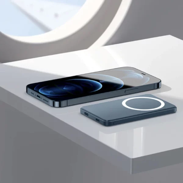 10,000mAh Mini Magnetic Qi Power Bank for Mobile Phones - PD Port Wireless Emergency Battery - Image 2